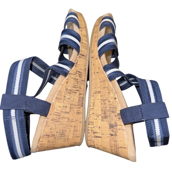 St John’s Bay Nautical Coastal Beachy Vacation Yacht Cork Wedge Sandals - Picture 10 of 11